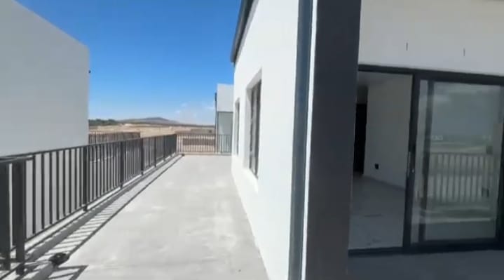 4 Bedroom Property for Sale in Sandown Western Cape